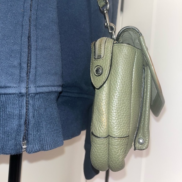 Coach Rhyder Bag - Picture 2 of 9